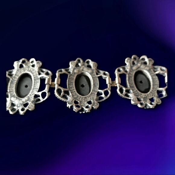 Vintage Banana Bob black glass cameo style ox silver bracelet 7.5” L - Picture 8 of 11